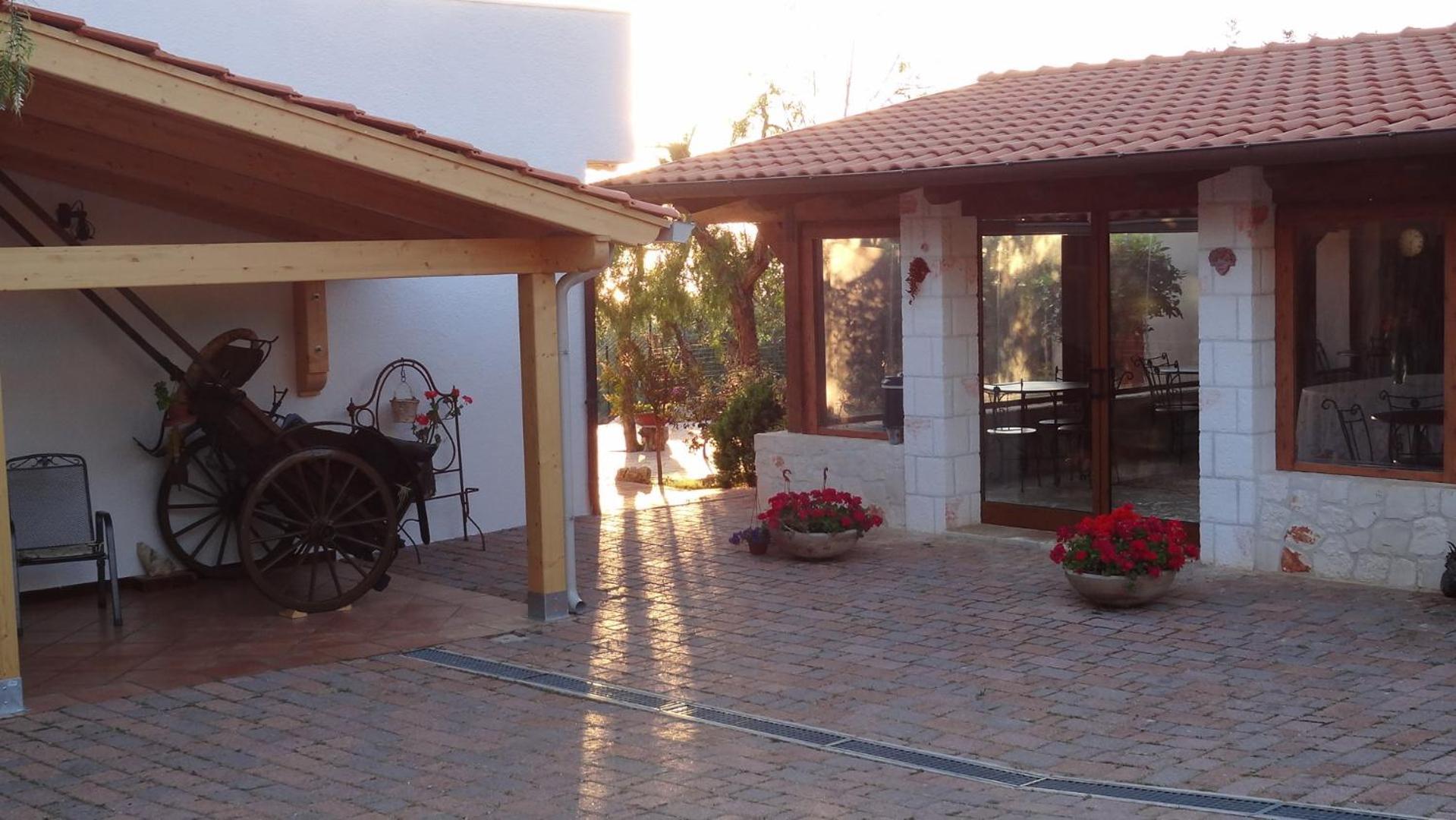 Bed And Breakfast La Casetta Монополи Экстерьер фото