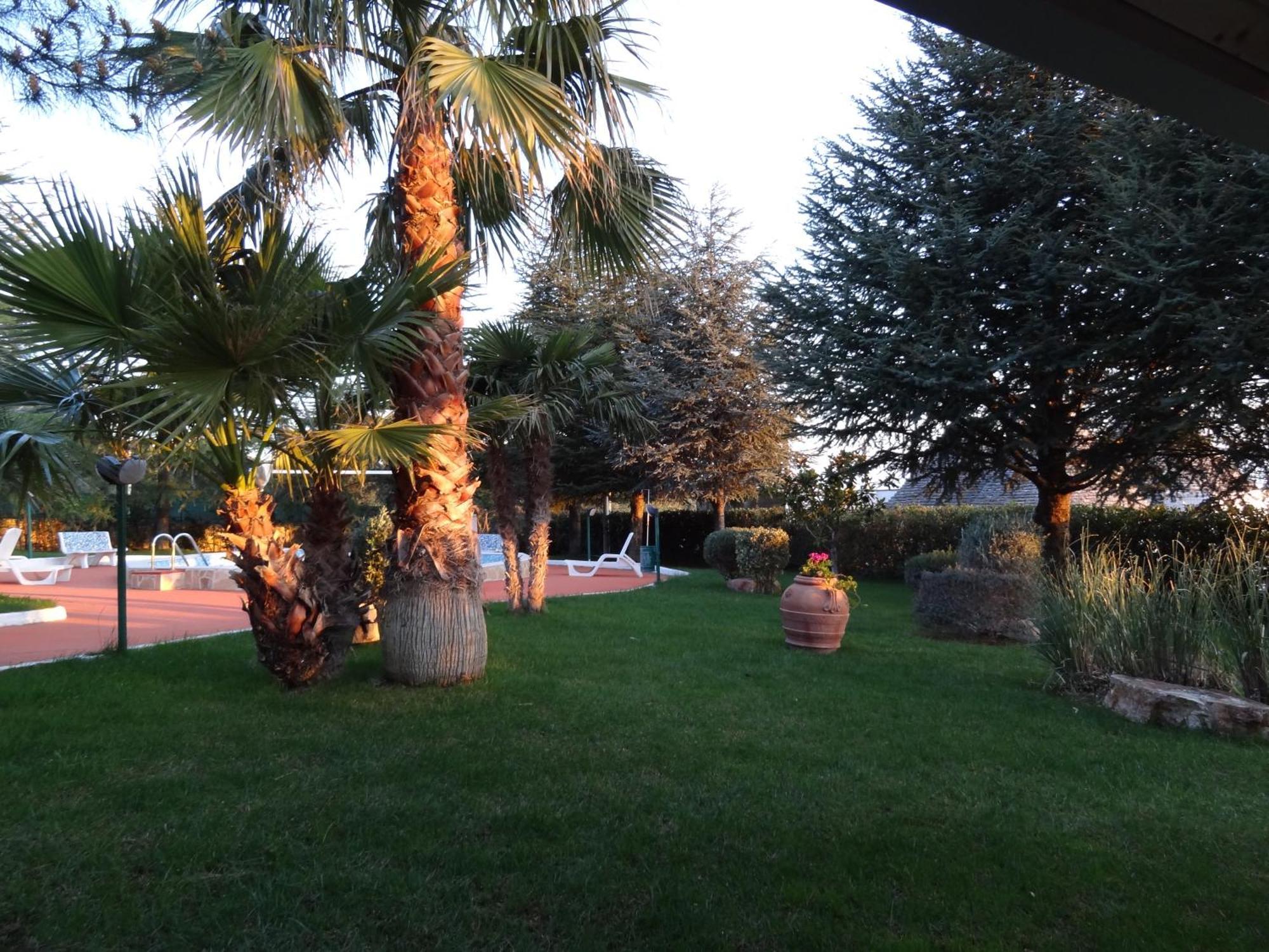 Bed And Breakfast La Casetta Монополи Экстерьер фото