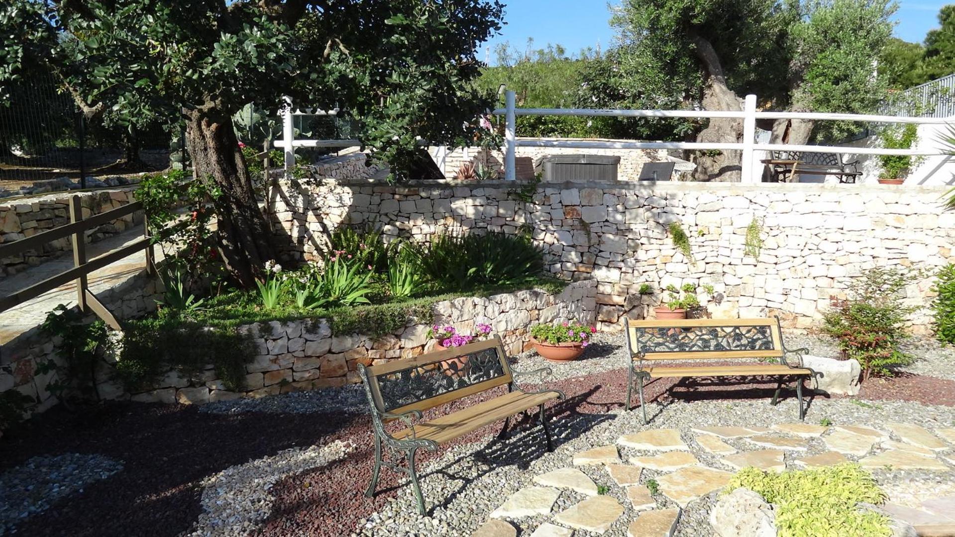 Bed And Breakfast La Casetta Монополи Экстерьер фото