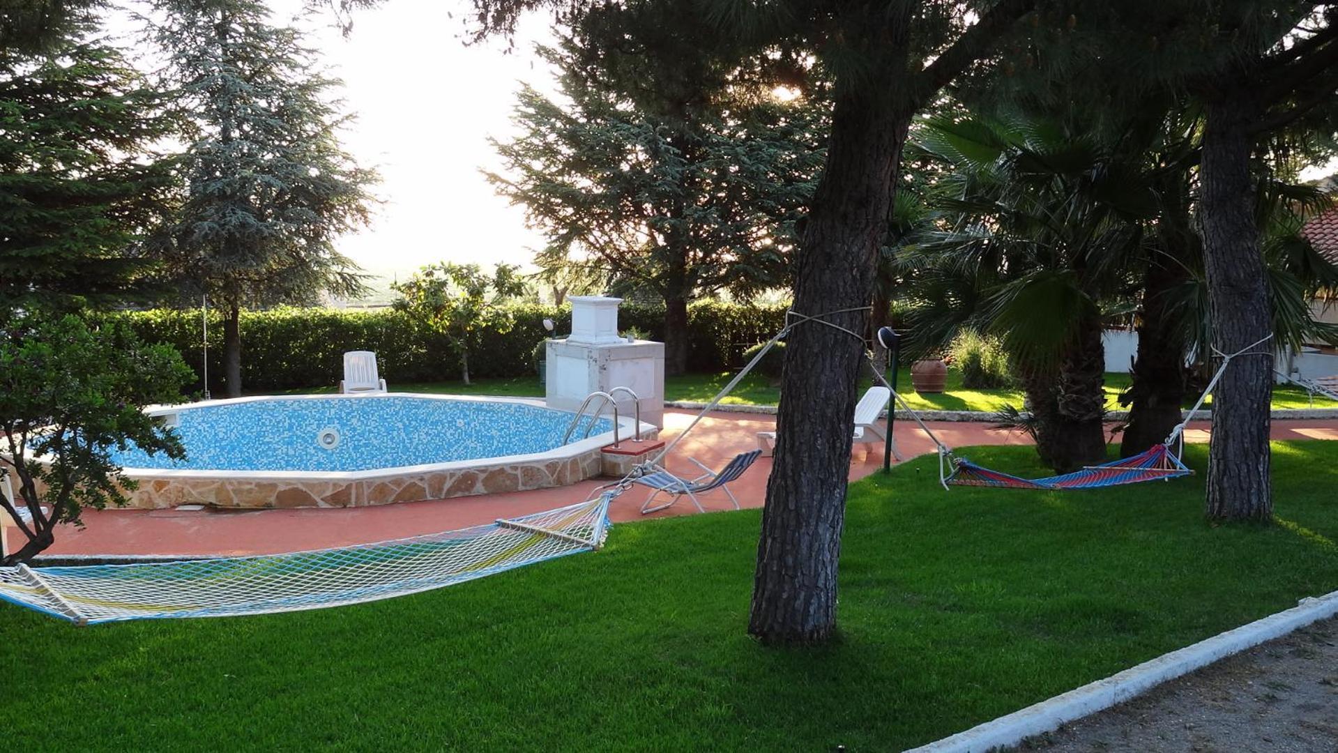 Bed And Breakfast La Casetta Монополи Экстерьер фото